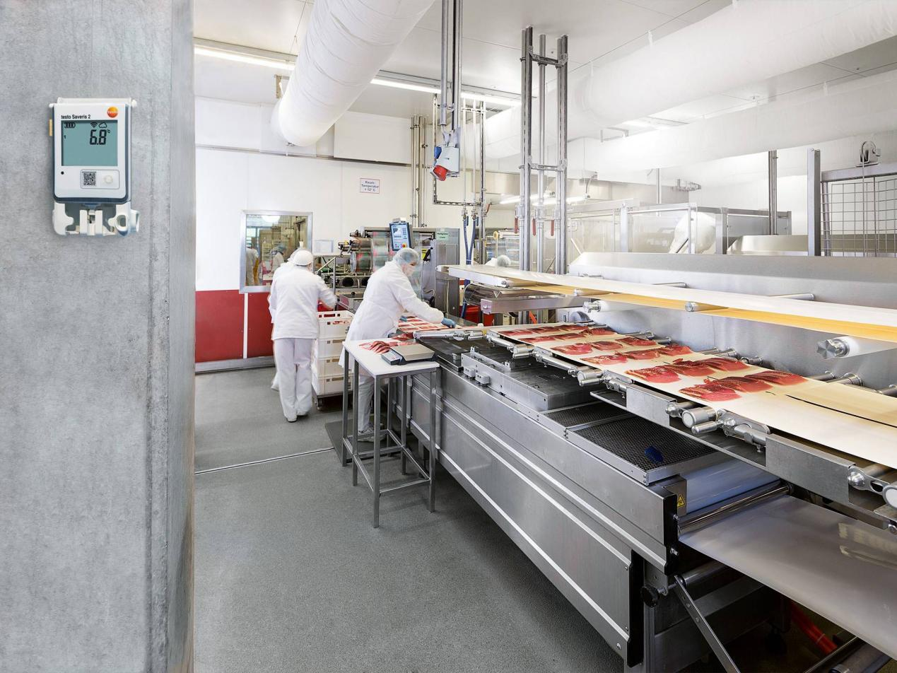 Anvendelse af køler i stor fødevareproduktionslinje